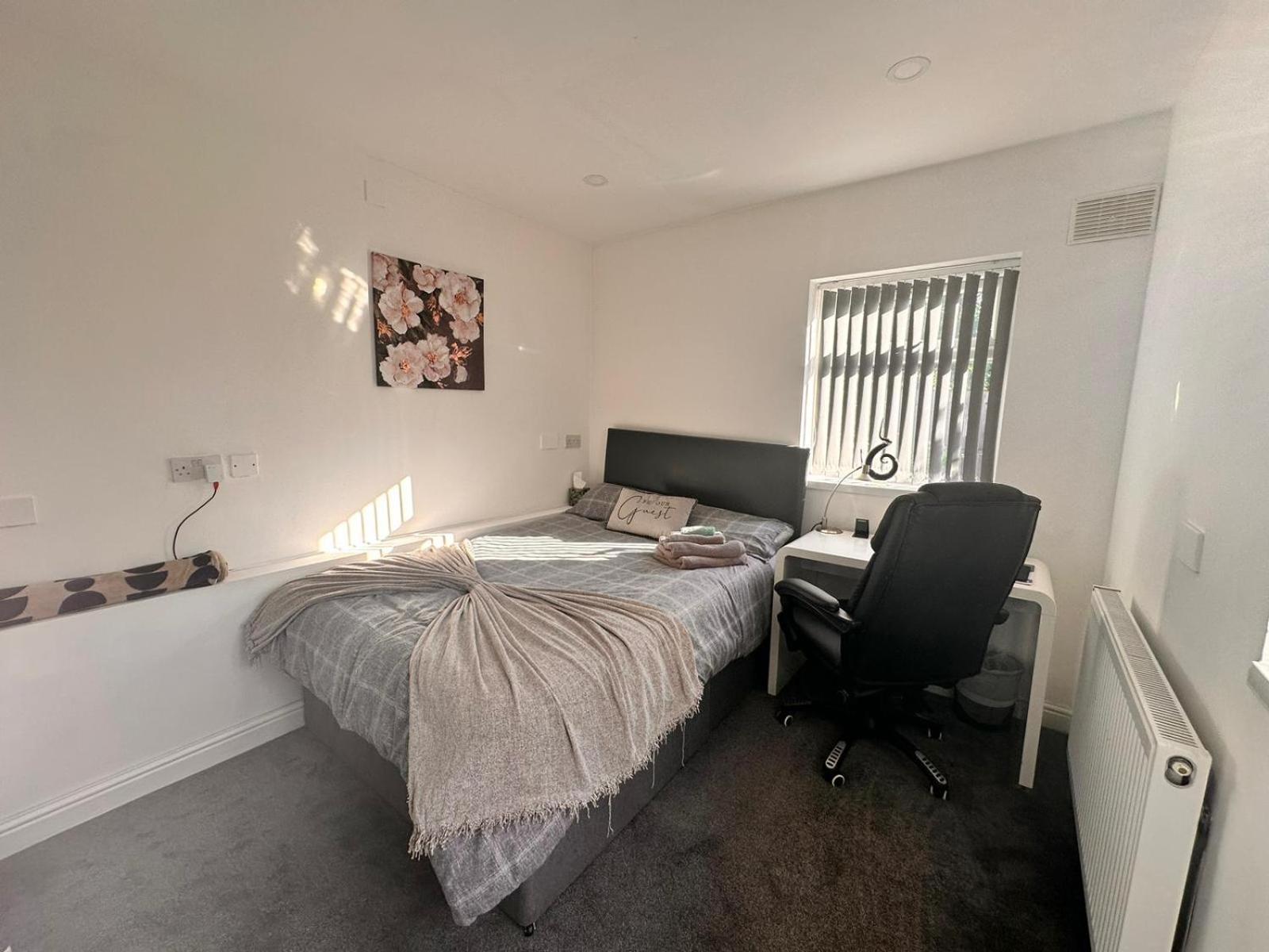 Birmingham Blissful Apartment With 2 Bedrooms Ngoại thất bức ảnh